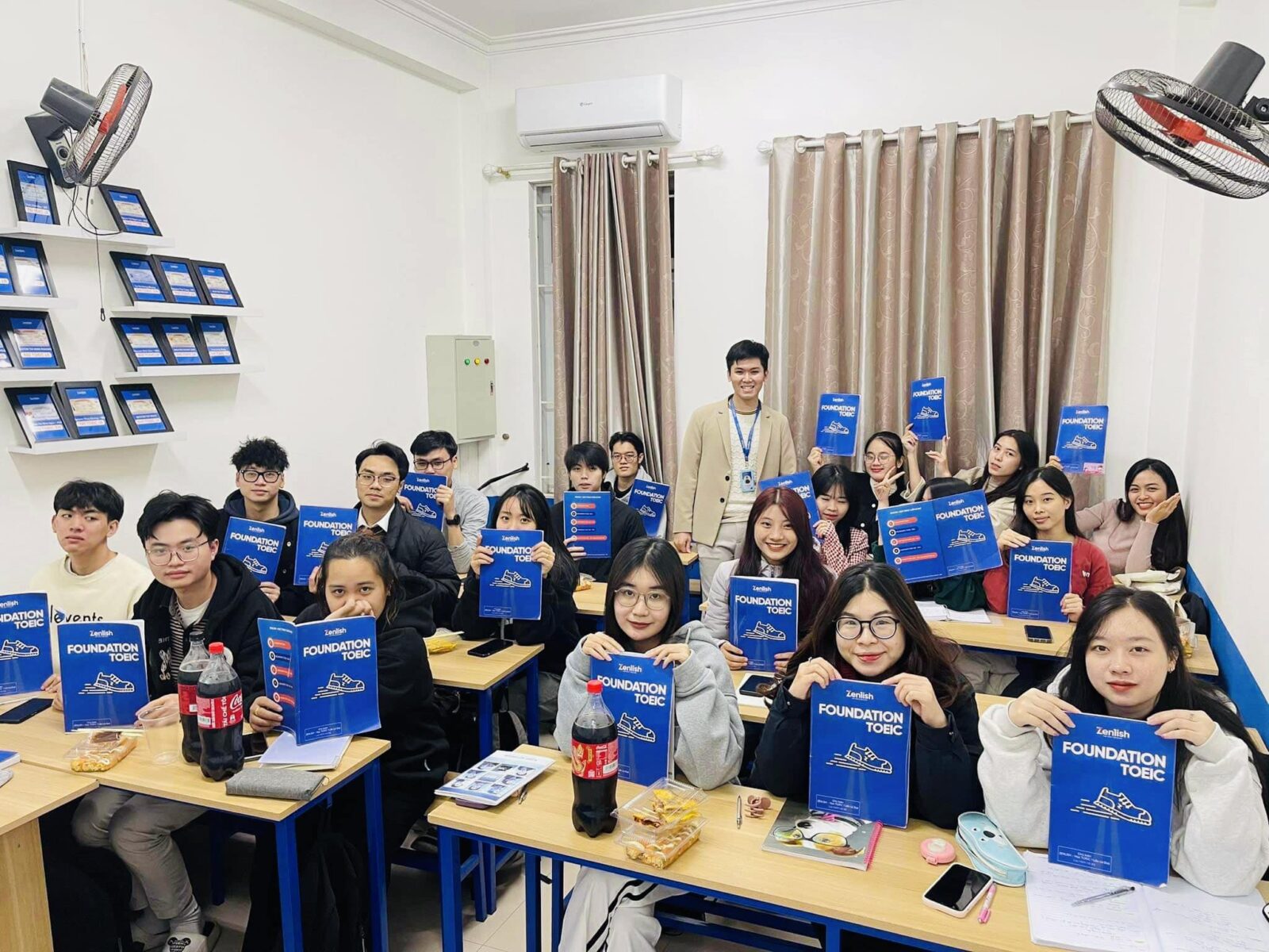 Lop hoc Foundation tai Anh