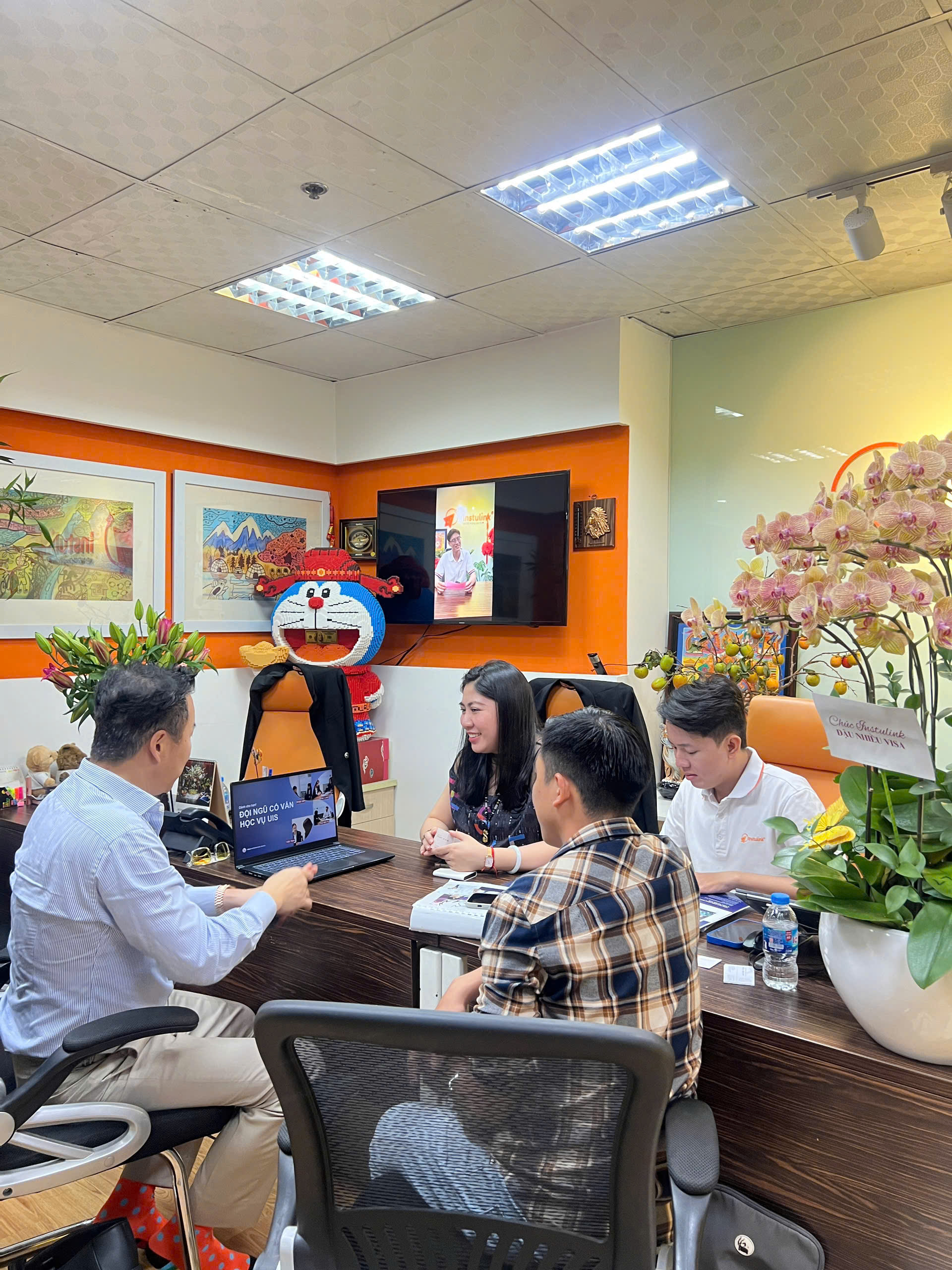 Nâng bước con đi – Hành trình từ hải phòng đến nước Úc xa xôi