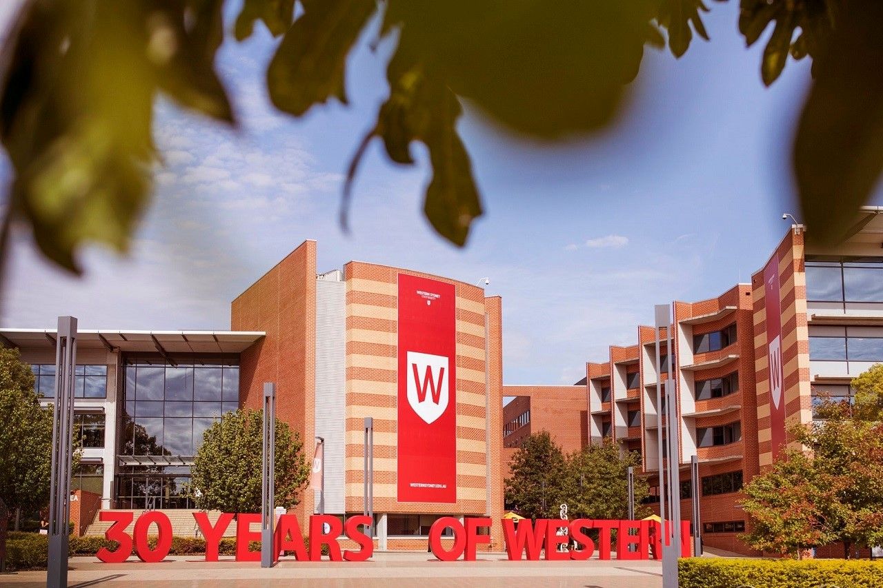 Đại học Western Sydney (WSU)